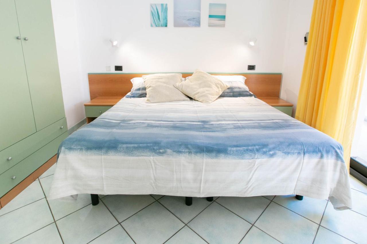 רימיני Residence Villa Dei Pini מראה חיצוני תמונה