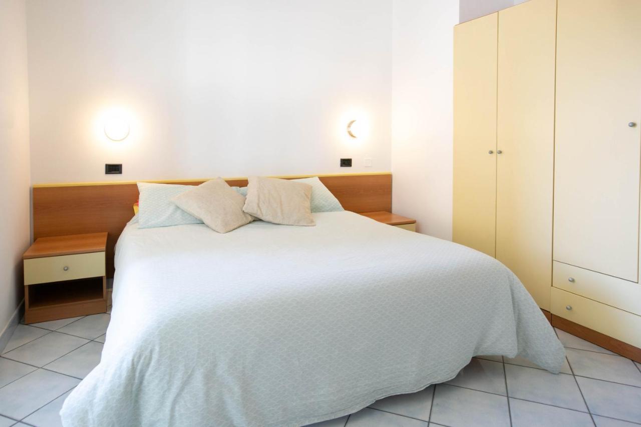 רימיני Residence Villa Dei Pini מראה חיצוני תמונה