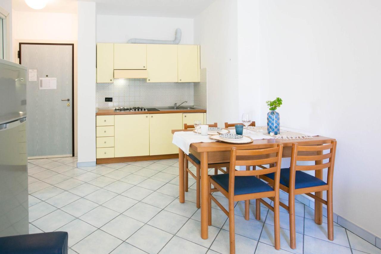רימיני Residence Villa Dei Pini מראה חיצוני תמונה