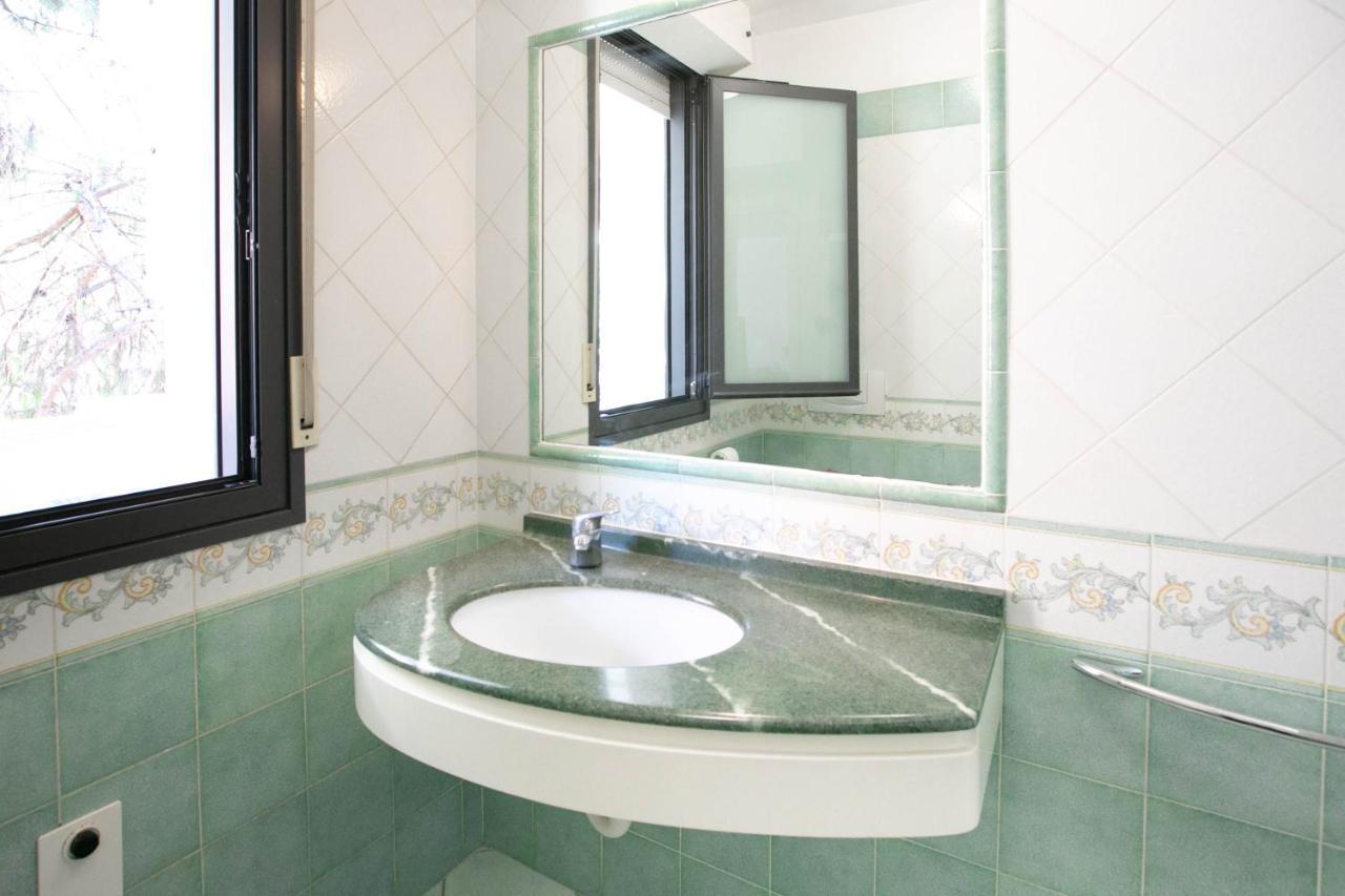 רימיני Residence Villa Dei Pini מראה חיצוני תמונה