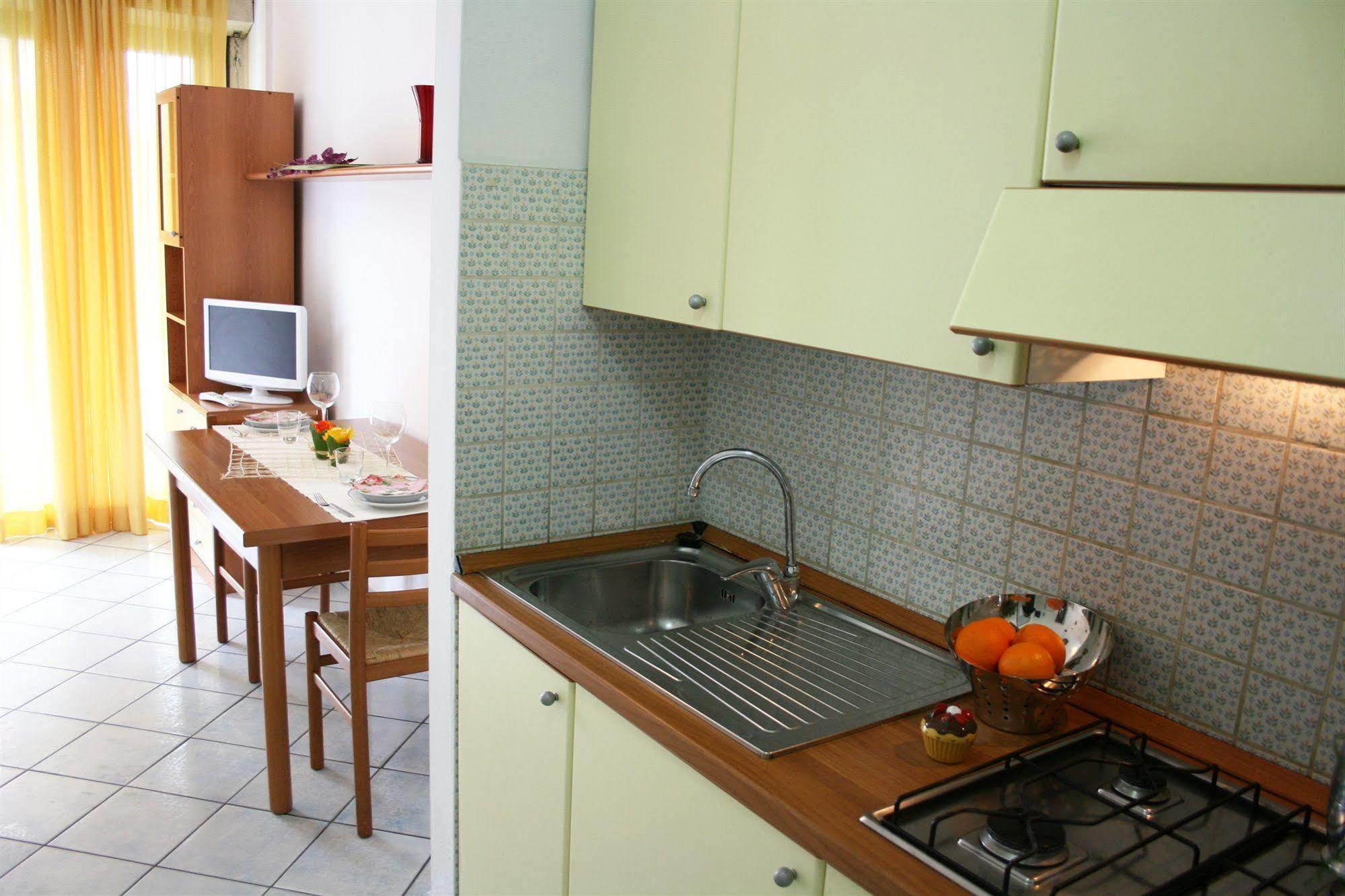 רימיני Residence Villa Dei Pini מראה חיצוני תמונה
